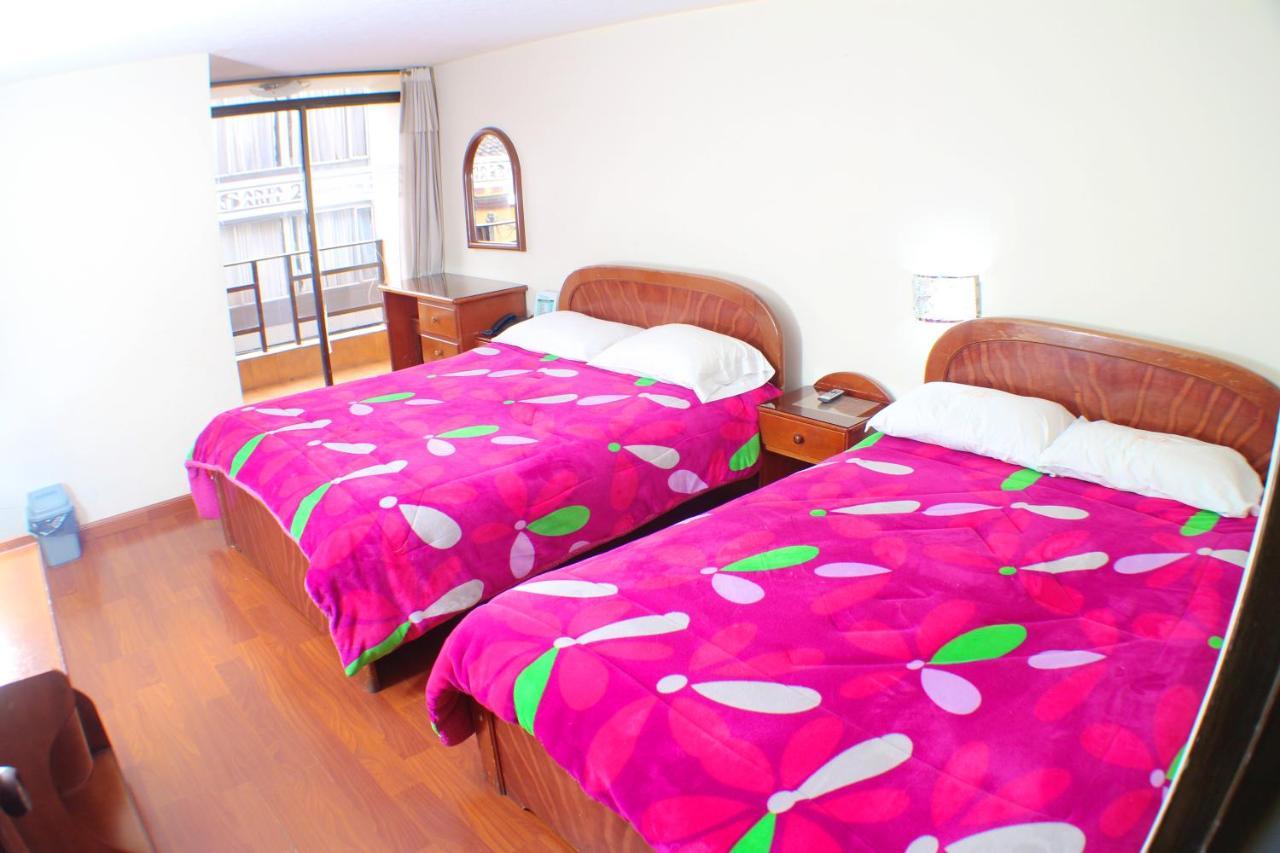Hotel Santa Isabel 2 Ипиалес Екстериор снимка