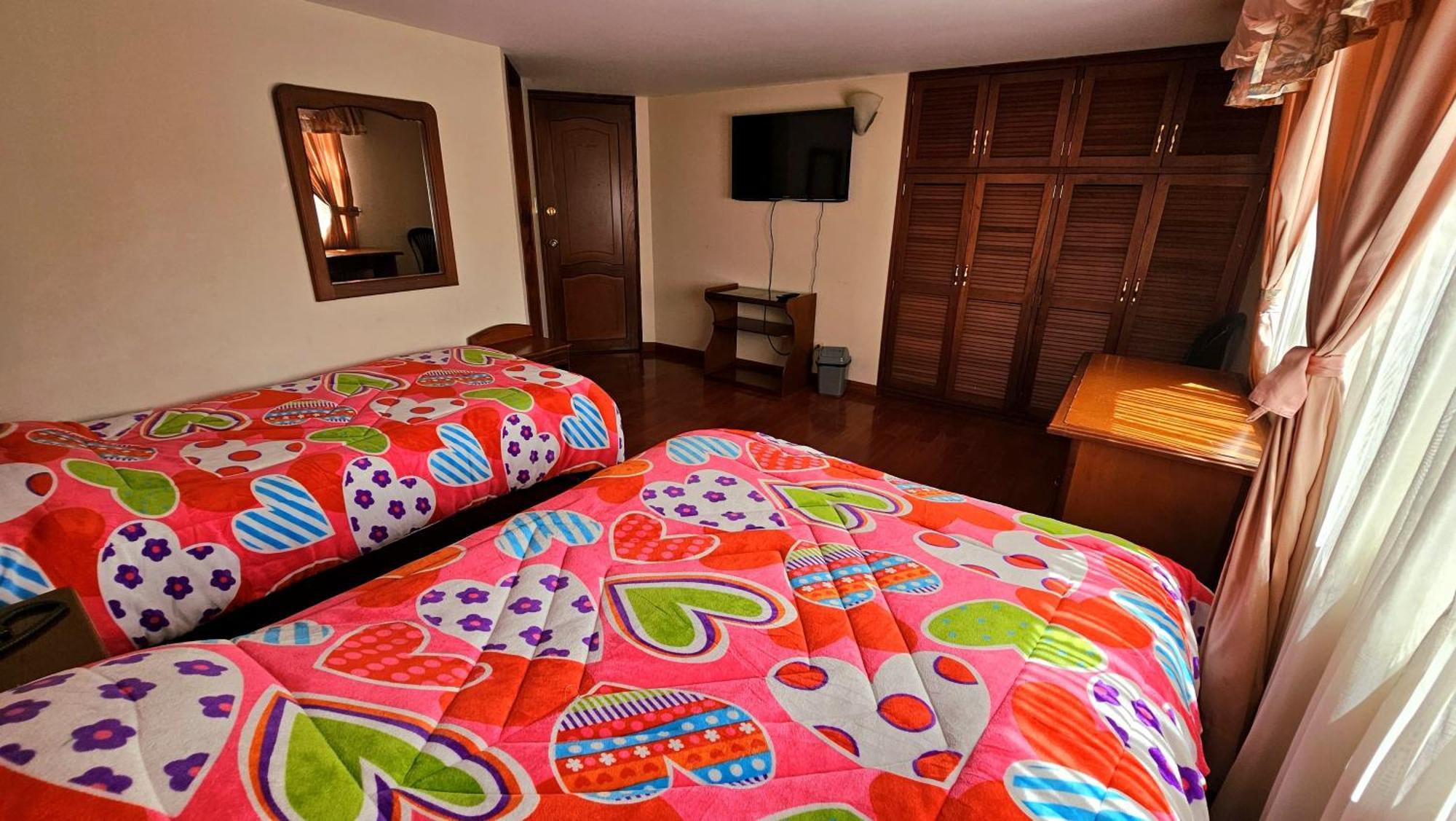 Hotel Santa Isabel 2 Ипиалес Екстериор снимка
